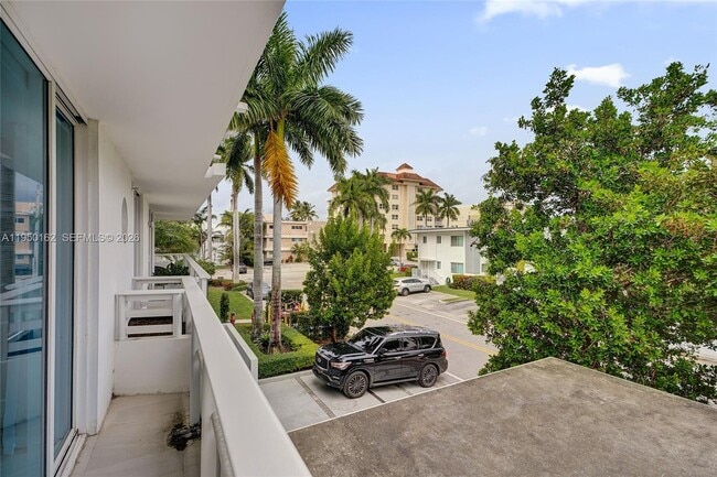 Building Photo - 1170 101st St