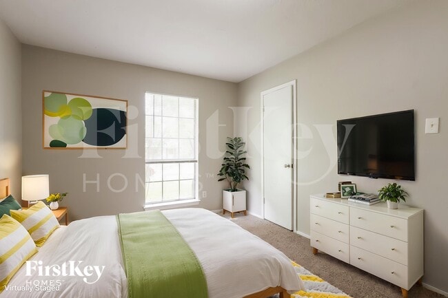 Building Photo - 1 Midwood Cir