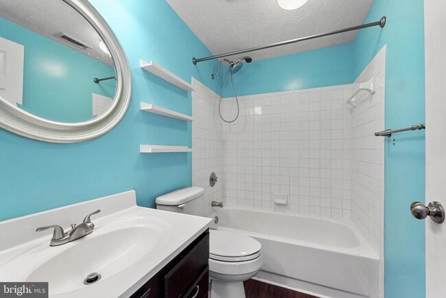 Building Photo - 4122 Maple Path Cir