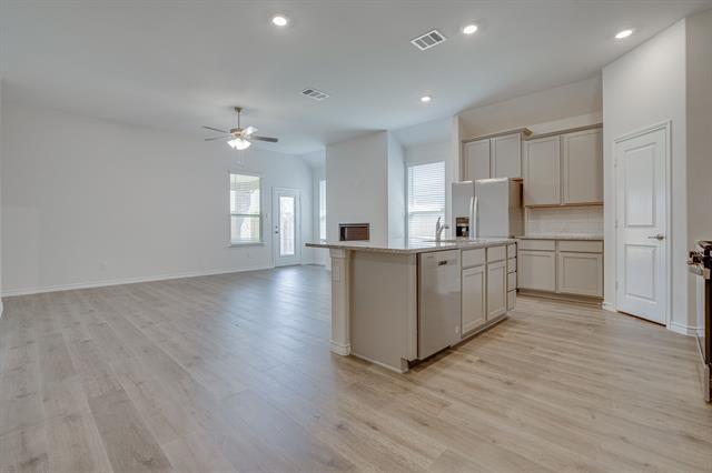 Building Photo - 2931 Shetland Dr