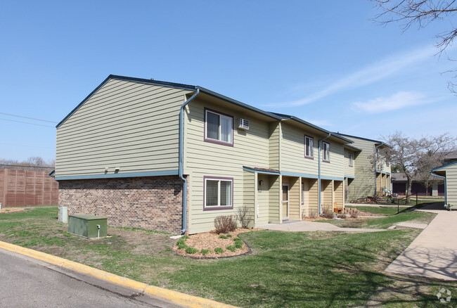Building Photo - Medley Park Townhouses