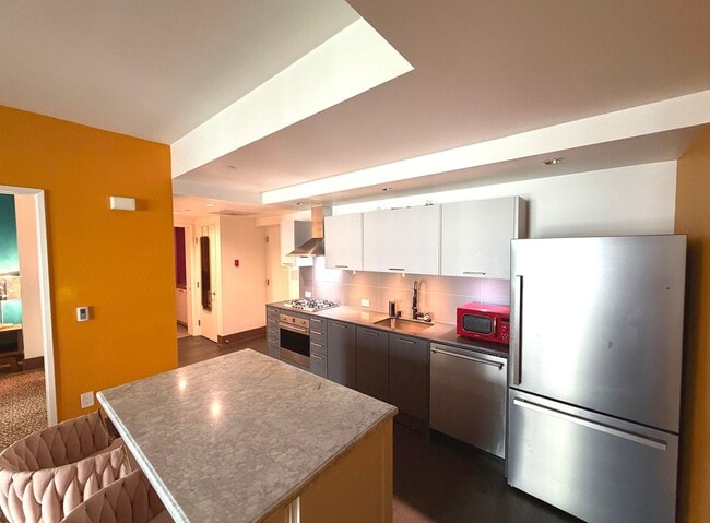 Building Photo - NEW CONSTRUCTION Funky 600sf 1BR/1BA Mid-Market AVAILABLE NOW