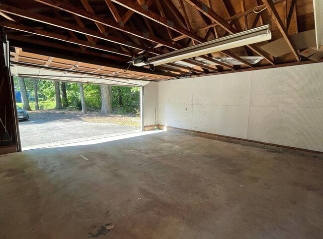 Building Photo - 54 Blackmer Rd