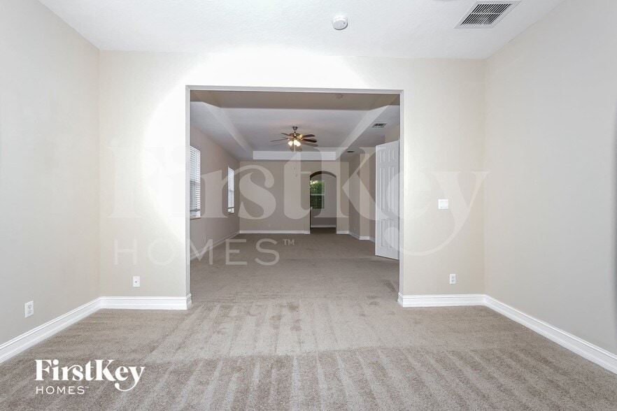 Building Photo - 8636 Cobblestone Point Cir
