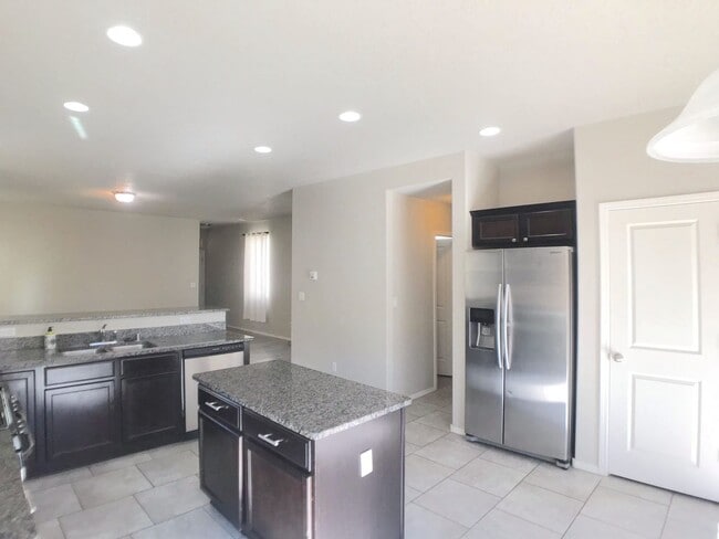 Building Photo - Beautiful 3-Bedroom Home in Tierra Oeste – Modern Comfort in NW Albuquerque