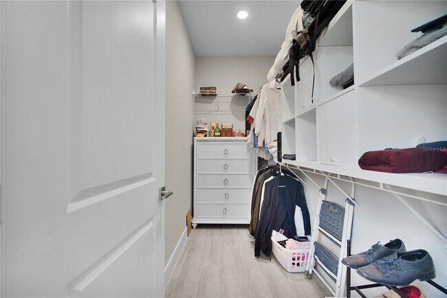 Building Photo - 1187 N Platte Ln