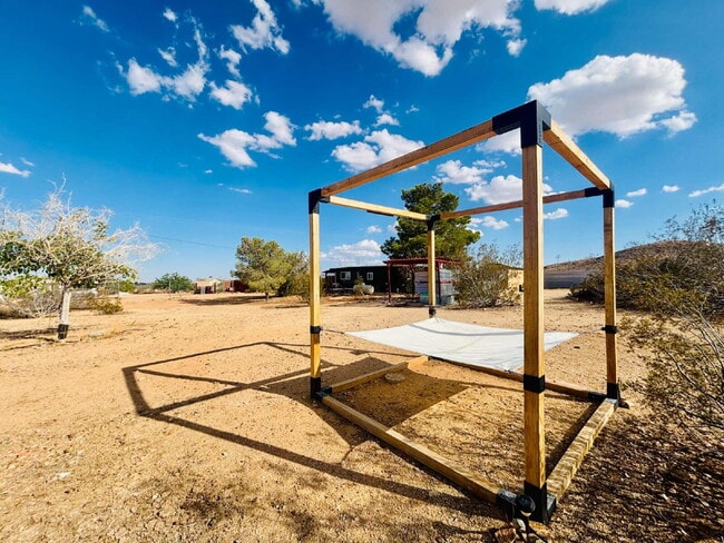 Building Photo - Joshua Tree Cabin in Peaceful, Wide Open Space!