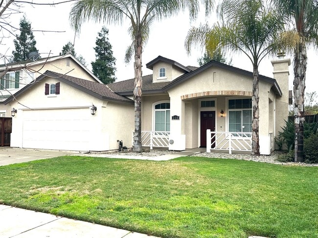 Building Photo - Beautiful charming single story home