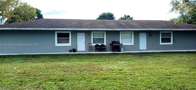 Primary Photo - 1801-1803-1803 SW 44th Terrace