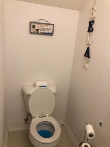 Building Photo - 431 Lake Park Way