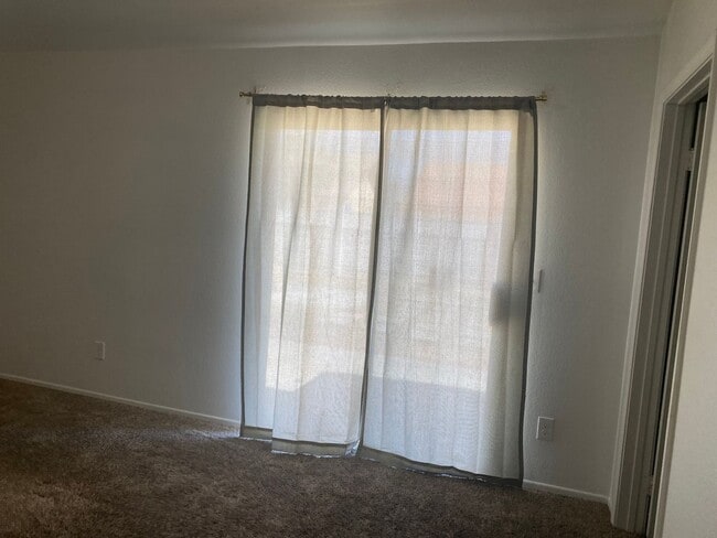 Building Photo - Single Family One-Story Home Available!!!