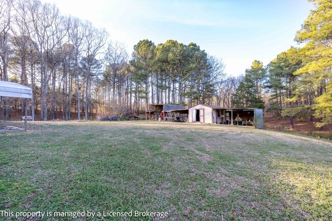 Building Photo - 40915 Deer Haven Dr