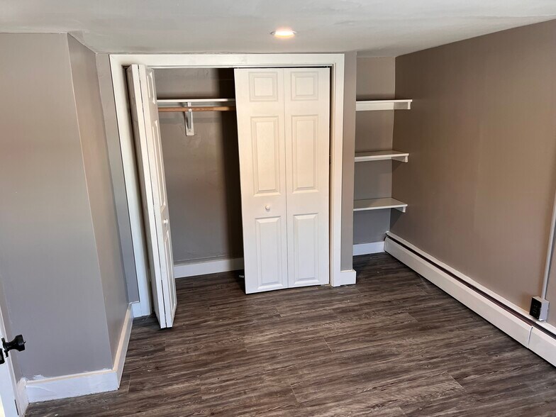 Upstairs bedroom 2 - 4855 Sandy Point Rd