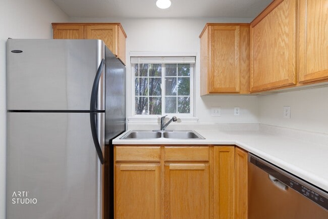 Building Photo - 1227 W 160 N