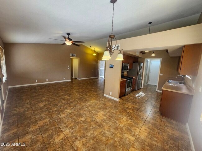 Building Photo - 8903 W El Caminito Dr