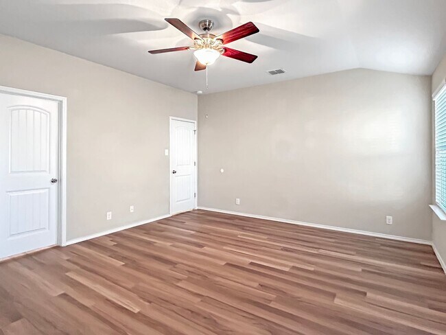 Building Photo - 5BR in Wildhorse | Great Layout + Greenbelt Views