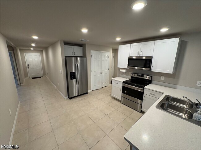 Building Photo - 5013 Placid Ln