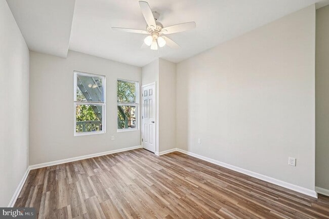 Building Photo - 750 Reservoir St