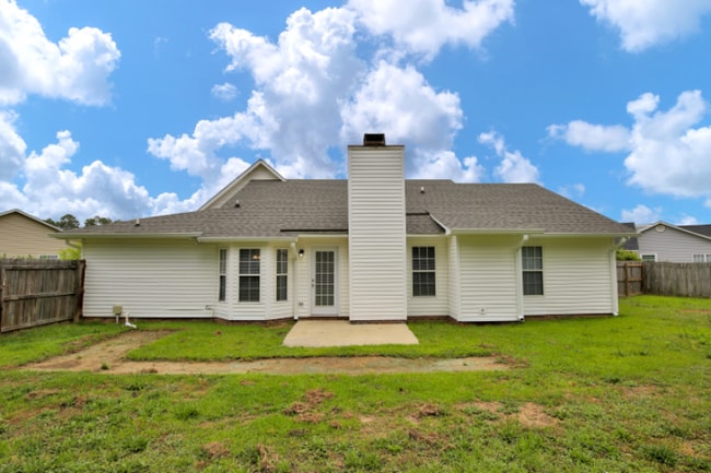Building Photo - 107 Yaupon Ct