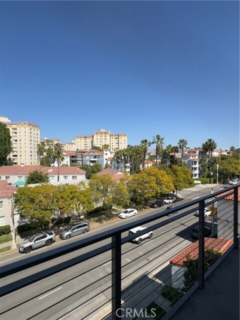 Building Photo - 600 Ridgeley Dr