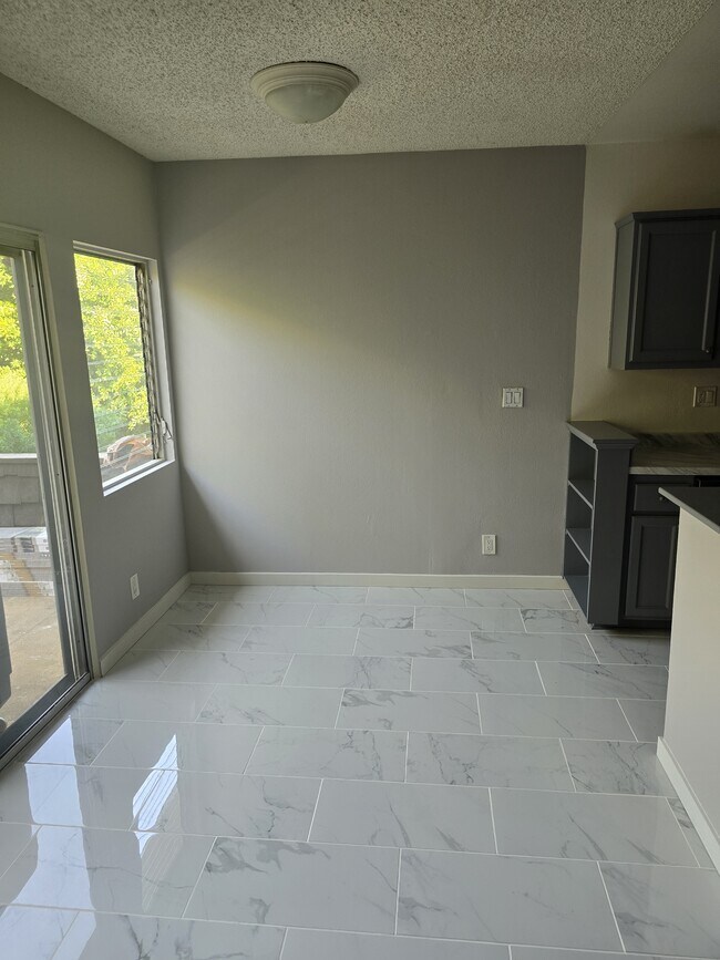 Building Photo - 5400 Newcastle Ave