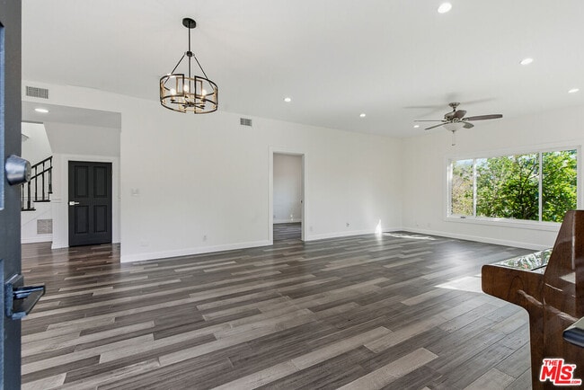 Building Photo - 1301 Angelus Ave