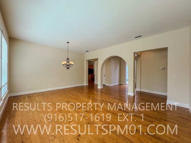 Building Photo - Whitney Oaks Retreat – Private Gated Community in Rocklin