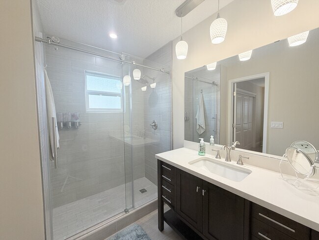 Building Photo - 4822 Gamling Ln