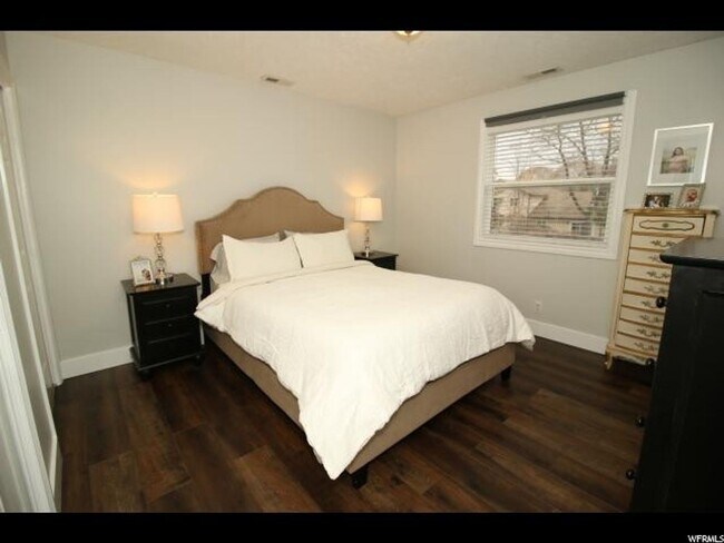 Building Photo - 4 br, 3 bath House - 1179 W 8830 S