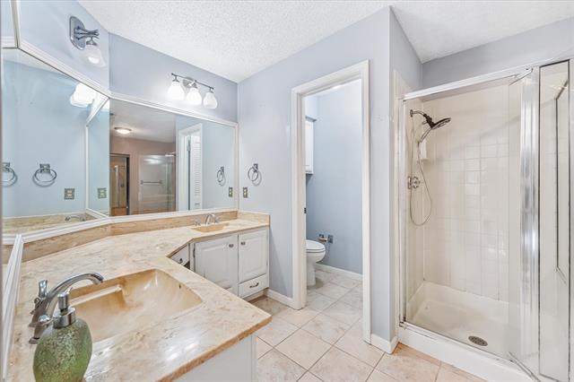 Building Photo - 1301 Memory Ln