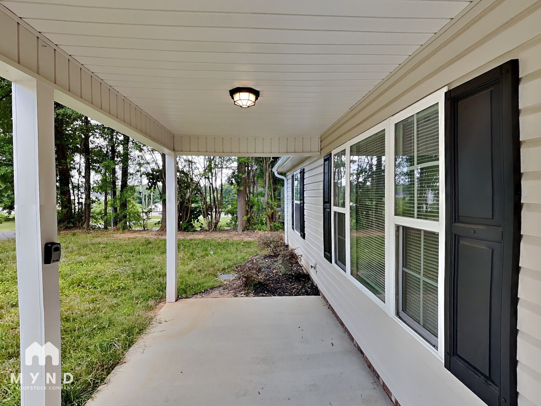 Building Photo - 1848 Haynes Ave