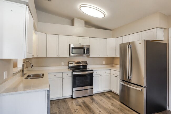 Building Photo - 1638 Sandy Hollow Loop