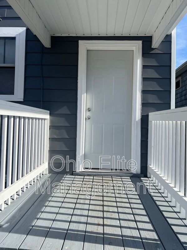 Building Photo - 287 N Burgess Ave