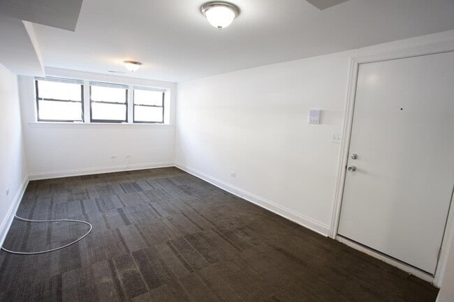 Floorplan - 5401-5405 S. Drexel Boulevard