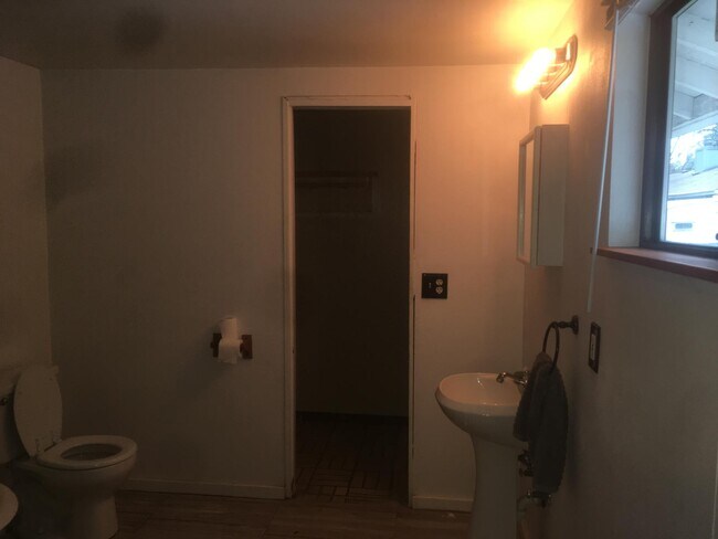 large bathroom and walk in closet - 2814 SE 133rd Ave