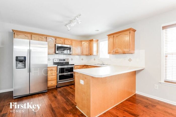 Building Photo - 6698 Knob Hill Ct