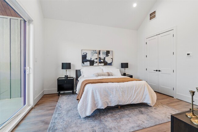 Building Photo - 4218 Nichols St