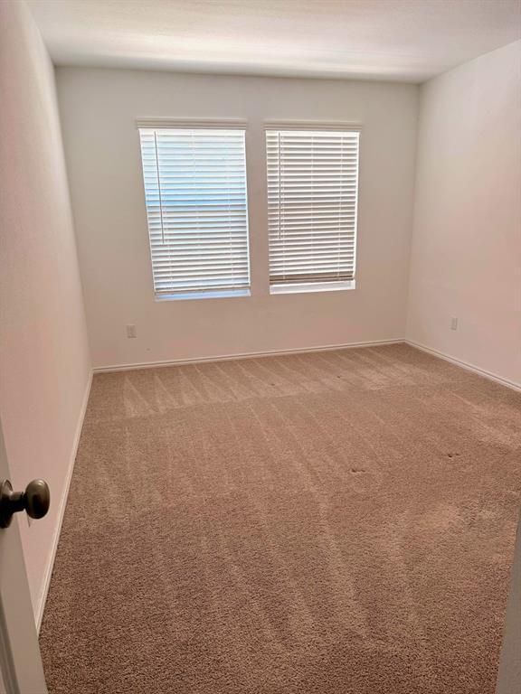 Building Photo - 2520 Four Waters Lp