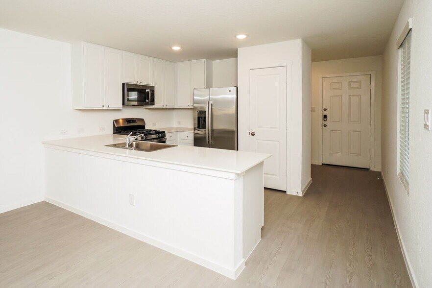 Building Photo - 1866 Musk Rose