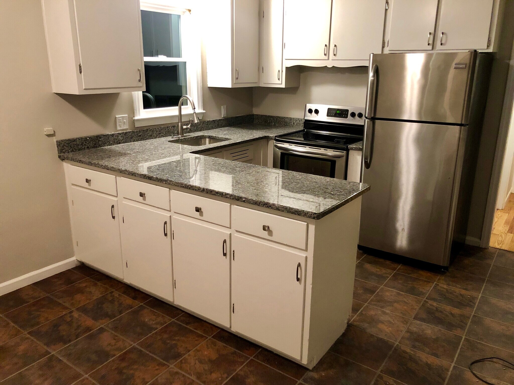 Building Photo - 27 Campbell Dr