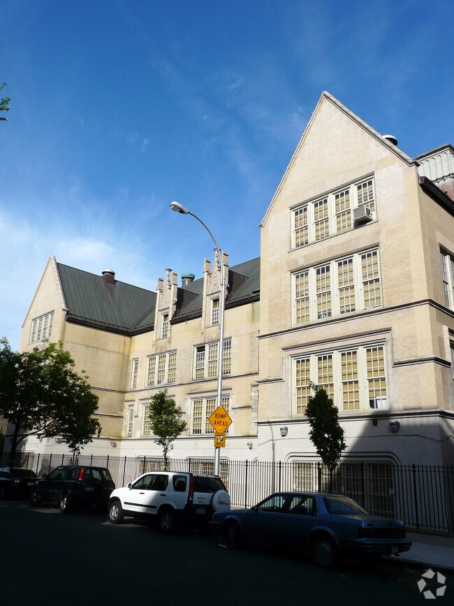 Building Photo - 2435-2447 Walton Ave