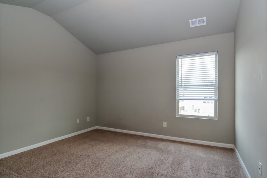 Building Photo - 1081 Rock Elm Dr