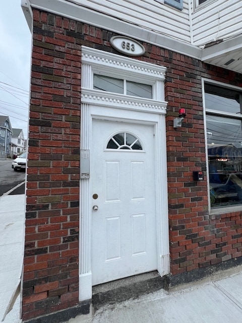 Building Photo - 653 Broadway St