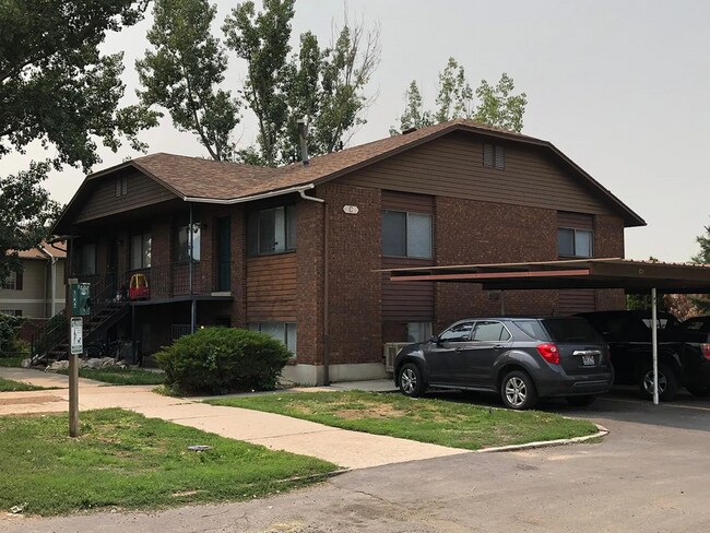 Primary Photo - 445 E 800 N St