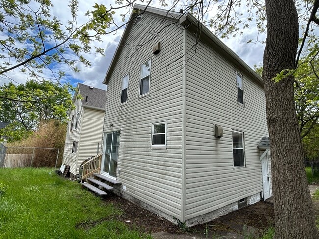Building Photo - 109 Kent Ct