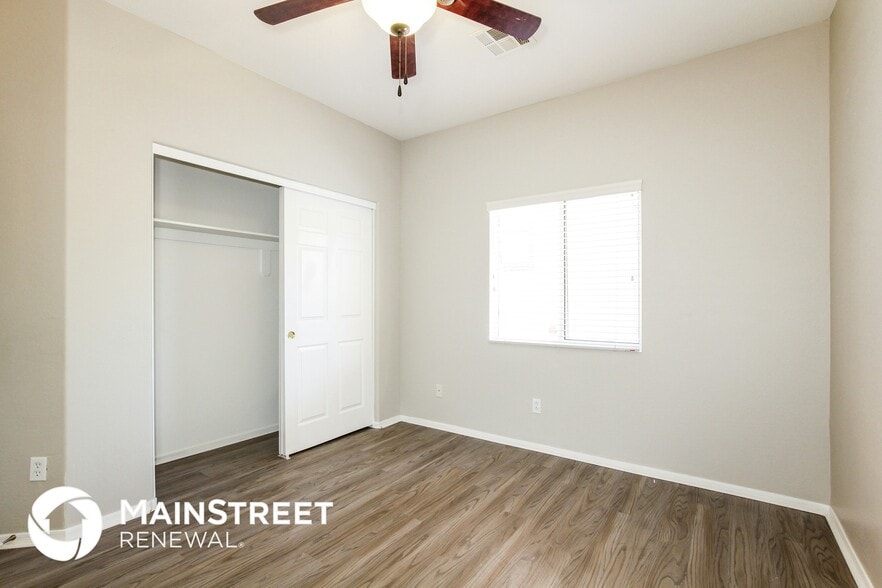 Building Photo - 15832 W Calavar Rd