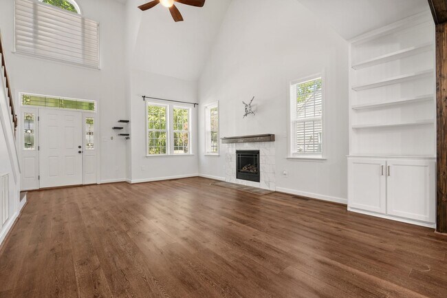 Building Photo - 8626 Carileph Ct