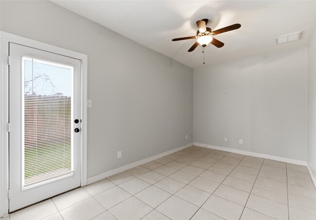 Building Photo - 408 Eichwurzel Ln