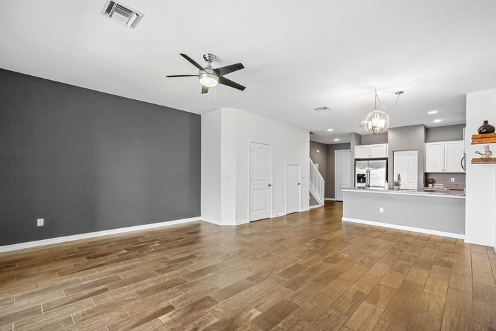 Building Photo - 1198 Paisley Ct