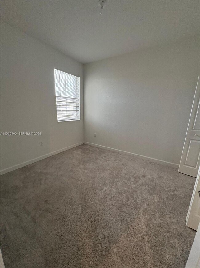 Building Photo - 29240 SW 163rd Ct